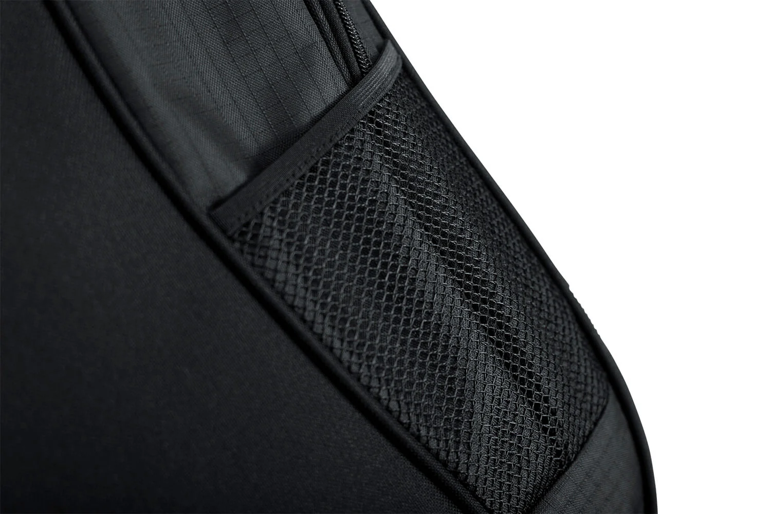 Gator Cases - 4G Series Bass Guitar Gig Bag - GB-4G-BASS (Universal Bass Guitar Gig Bag) - Image 7